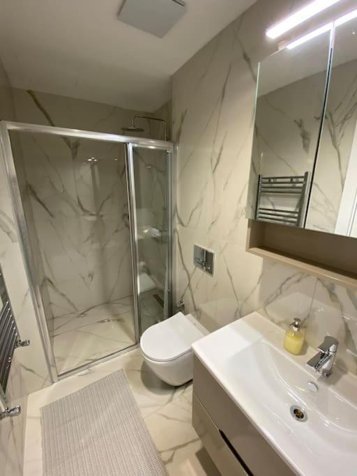 Diamond Of Skopje - Limak, New, Cozy, Modern Central Flat Ngoại thất bức ảnh