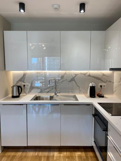 Diamond Of Skopje - Limak, New, Cozy, Modern Central Flat Ngoại thất bức ảnh
